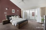https://images.listonce.com.au/custom/160x/listings/4-crowe-court-eltham-vic-3095/545/01981545_img_10.jpg?zyU01MecgLE