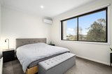 https://images.listonce.com.au/custom/160x/listings/4-demartini-close-mooroolbark-vic-3138/418/01975418_img_03.jpg?w4_z1u9cg6g