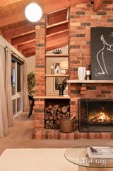 https://images.listonce.com.au/custom/160x/listings/4-diane-court-warrandyte-vic-3113/016/01922016_img_03.jpg?eYiQ7QEvf8c