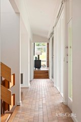 https://images.listonce.com.au/custom/160x/listings/4-dobell-place-doncaster-east-vic-3109/797/01752797_img_03.jpg?iU0Si0gL0do