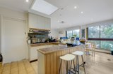 https://images.listonce.com.au/custom/160x/listings/4-falconer-street-glen-waverley-vic-3150/899/01095899_img_05.jpg?E09qwDFMTP0