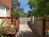 https://images.listonce.com.au/custom/160x/listings/4-fergerson-road-kilsyth-vic-3137/633/01524633_img_13.jpg?bbdfz26EhiI