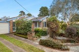 https://images.listonce.com.au/custom/160x/listings/4-fern-court-woodend-vic-3442/095/01905095_img_15.jpg?DnnXCzEGwmw