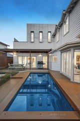 https://images.listonce.com.au/custom/160x/listings/4-first-avenue-kew-vic-3101/782/00937782_img_17.jpg?diw8g1JrsvY