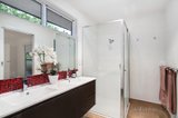 https://images.listonce.com.au/custom/160x/listings/4-fossickers-way-warrandyte-vic-3113/466/00763466_img_05.jpg?_BguyK3RPxU