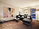 https://images.listonce.com.au/custom/160x/listings/4-frangipani-court-port-melbourne-vic-3207/934/01731934_img_02.jpg?K0oq9qtyEis