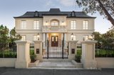 https://images.listonce.com.au/custom/160x/listings/4-frank-street-balwyn-north-vic-3104/614/01585614_img_01.jpg?ZCNvVlT9QtA