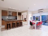 https://images.listonce.com.au/custom/160x/listings/4-frome-street-croydon-vic-3136/329/01524329_img_05.jpg?0Eg5L-mqyp4