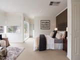 https://images.listonce.com.au/custom/160x/listings/4-frome-street-croydon-vic-3136/329/01524329_img_11.jpg?UVVYFRe97mc