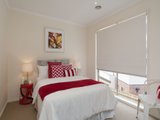 https://images.listonce.com.au/custom/160x/listings/4-frome-street-croydon-vic-3136/329/01524329_img_15.jpg?LiiutNBL7PU