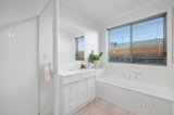 https://images.listonce.com.au/custom/160x/listings/4-galilee-court-mount-martha-vic-3934/939/01602939_img_10.jpg?Bs0P5p2TLBs