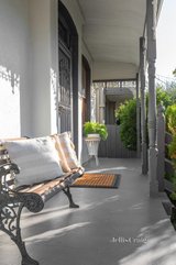 https://images.listonce.com.au/custom/160x/listings/4-gillman-street-malvern-east-vic-3145/885/01364885_img_10.jpg?ncoBmMg-ZtU