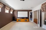 https://images.listonce.com.au/custom/160x/listings/4-glass-crescent-doreen-vic-3754/181/01766181_img_02.jpg?P0bIalvG0QE