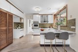 https://images.listonce.com.au/custom/160x/listings/4-glenview-court-glen-waverley-vic-3150/477/01753477_img_05.jpg?7lKXpf9IMYI