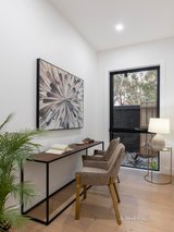 https://images.listonce.com.au/custom/160x/listings/4-glenview-road-doncaster-east-vic-3109/560/01738560_img_12.jpg?zY8hgfKsihY
