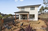 https://images.listonce.com.au/custom/160x/listings/4-gossamer-place-diamond-creek-vic-3089/784/01906784_img_10.jpg?3nlAUwP0pb8