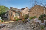 https://images.listonce.com.au/custom/160x/listings/4-gowar-avenue-camberwell-vic-3124/652/00931652_img_12.jpg?_mNYMN2bvUU