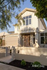 https://images.listonce.com.au/custom/160x/listings/4-grandview-grove-northcote-vic-3070/579/01990579_img_02.jpg?-CFO1t076hE
