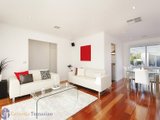 https://images.listonce.com.au/custom/160x/listings/4-groome-court-altona-meadows-vic-3028/513/01202513_img_02.jpg?lcScs5bqHTs