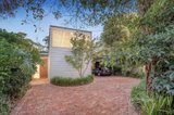 https://images.listonce.com.au/custom/160x/listings/4-halley-street-blackburn-vic-3130/615/01334615_img_12.jpg?VwzAvKekwnM