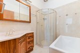 https://images.listonce.com.au/custom/160x/listings/4-harcourt-street-ashwood-vic-3147/187/01717187_img_03.jpg?Jz0ER-kxeSQ