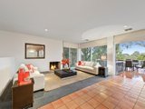 https://images.listonce.com.au/custom/160x/listings/4-harrison-crescent-hawthorn-vic-3122/328/00829328_img_05.jpg?yOHwmmXxDqc