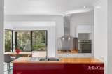https://images.listonce.com.au/custom/160x/listings/4-hendley-street-woodend-vic-3442/364/01819364_img_05.jpg?sfowcS5eXRA