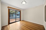 https://images.listonce.com.au/custom/160x/listings/4-henwood-street-forest-hill-vic-3131/360/01812360_img_07.jpg?tRSdsH9l32Y