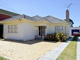 https://images.listonce.com.au/custom/160x/listings/4-heytesbury-street-herne-hill-vic-3218/900/01699900_img_02.jpg?YkjkIyk3v1w