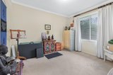 https://images.listonce.com.au/custom/160x/listings/4-high-street-woodend-vic-3442/758/01097758_img_06.jpg?EqPWKPpLVTo