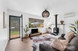 https://images.listonce.com.au/custom/160x/listings/4-hills-lane-sailors-hill-vic-3461/169/01812169_img_16.jpg?_pVzsYwhp3M
