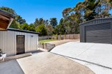 https://images.listonce.com.au/custom/160x/listings/4-hillview-road-daylesford-vic-3460/393/01161393_img_12.jpg?1H7trlc80bI