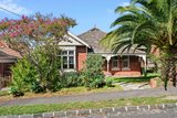 https://images.listonce.com.au/custom/160x/listings/4-ilma-grove-northcote-vic-3070/776/01882776_img_06.jpg?41jVRuA6GjU