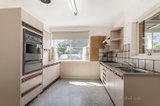 https://images.listonce.com.au/custom/160x/listings/4-inglewood-avenue-forest-hill-vic-3131/165/00843165_img_03.jpg?vGii8Ybi4n4