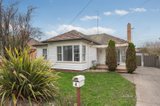 https://images.listonce.com.au/custom/160x/listings/4-iris-avenue-wendouree-vic-3355/920/01644920_img_11.jpg?XaD2R_UiV40