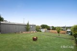 https://images.listonce.com.au/custom/160x/listings/4-irvine-crescent-yarra-glen-vic-3775/372/01840372_img_22.jpg?Dv7c9XRYseA