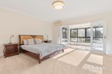 https://images.listonce.com.au/custom/160x/listings/4-jacov-gardens-templestowe-vic-3106/713/01813713_img_11.jpg?8i6nQna3rLg