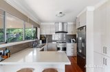 https://images.listonce.com.au/custom/160x/listings/4-janet-court-yallambie-vic-3085/288/01622288_img_02.jpg?XoHl_RLR8Es