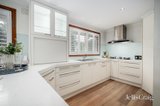 https://images.listonce.com.au/custom/160x/listings/4-joseph-banks-crescent-endeavour-hills-vic-3802/890/01780890_img_03.jpg?8iIlhU23v4g