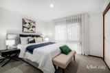 https://images.listonce.com.au/custom/160x/listings/4-joseph-banks-crescent-endeavour-hills-vic-3802/890/01780890_img_08.jpg?pEXhUTjou9A