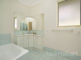 https://images.listonce.com.au/custom/160x/listings/4-kalgurli-court-balwyn-vic-3103/929/01684929_img_07.jpg?V9jQ4JzGf1g