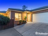 https://images.listonce.com.au/custom/160x/listings/4-kalimna-street-mooroolbark-vic-3138/447/01526447_img_01.jpg?0FmV_ri-jwE