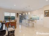 https://images.listonce.com.au/custom/160x/listings/4-kalimna-street-mooroolbark-vic-3138/447/01526447_img_04.jpg?VMWatKiEPTU