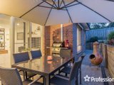 https://images.listonce.com.au/custom/160x/listings/4-kalimna-street-mooroolbark-vic-3138/447/01526447_img_09.jpg?AzVVt3piU38