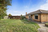 https://images.listonce.com.au/custom/160x/listings/4-kauri-court-doncaster-east-vic-3109/188/01767188_img_08.jpg?Au1fEHQfpl8