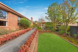 https://images.listonce.com.au/custom/160x/listings/4-kelvan-grove-doncaster-east-vic-3109/634/01901634_img_07.jpg?KncycT_TzQQ