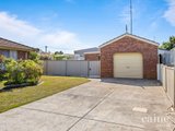 https://images.listonce.com.au/custom/160x/listings/4-kentucky-court-delacombe-vic-3356/749/01576749_img_02.jpg?TVhvxuHhwLE