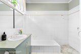 https://images.listonce.com.au/custom/160x/listings/4-kingfield-court-camberwell-vic-3124/719/01683719_img_07.jpg?R1ZHgTB0Arw