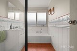 https://images.listonce.com.au/custom/160x/listings/4-kingsbury-court-diamond-creek-vic-3089/101/01903101_img_08.jpg?xfKgXNkNVDs