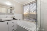 https://images.listonce.com.au/custom/160x/listings/4-kyra-close-lilydale-vic-3140/102/00710102_img_08.jpg?T7xbP2FZI_I